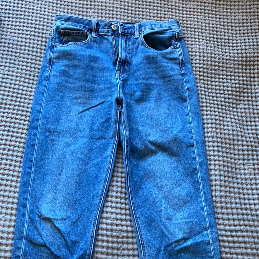 American Eagle Mom Jeans